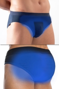 Bikini Max + Das Gesäß